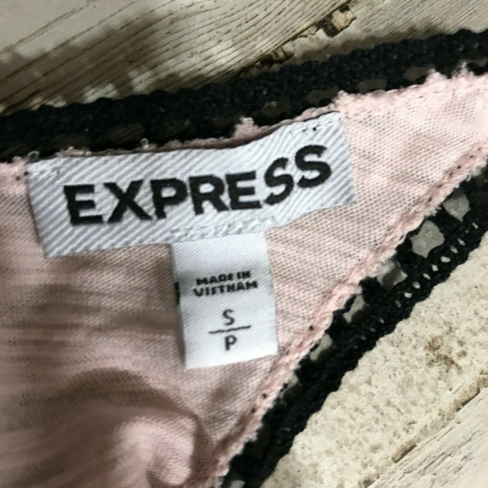 5/$25 Express Top S Pink Open Crochet Trim High Gathered Waist Slub Knit AM13 - Picture 3 of 3